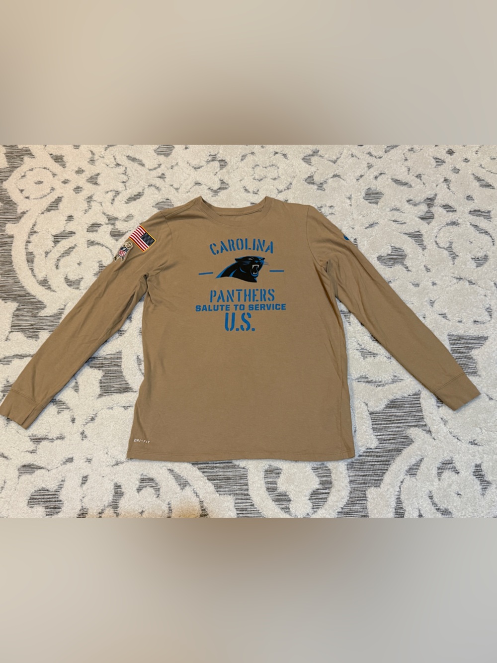 Kids size Lg 14/16 NFL Carolina Panthers Long Sleeve Salute to Service Shirt